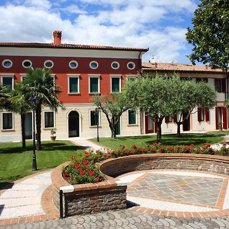 Villa Tiziano Residence Rosa Luaran gambar