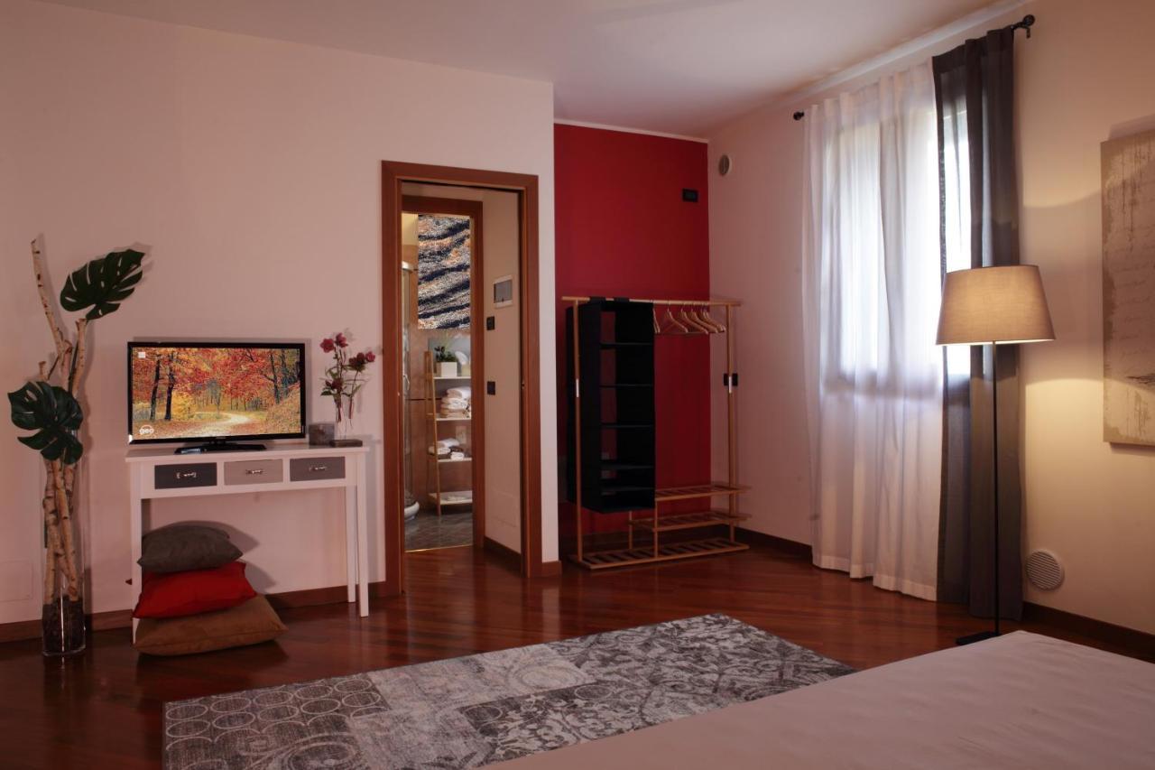 Villa Tiziano Residence Rosa Luaran gambar