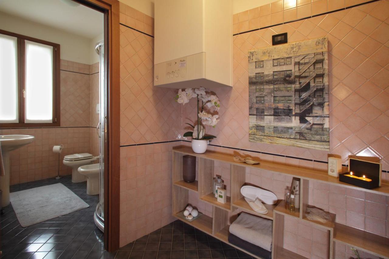 Villa Tiziano Residence Rosa Luaran gambar